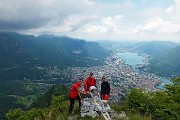 81 La Madonnina del Regismondo veglia dall'alto su Lecco